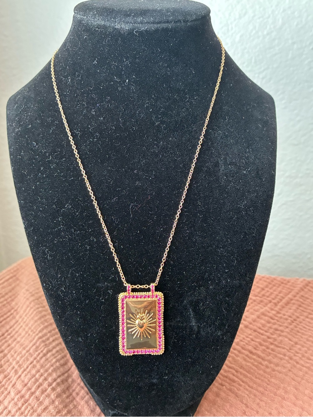 Gold-Tone Sunburst Pendant Necklace with Pink Beaded Frame